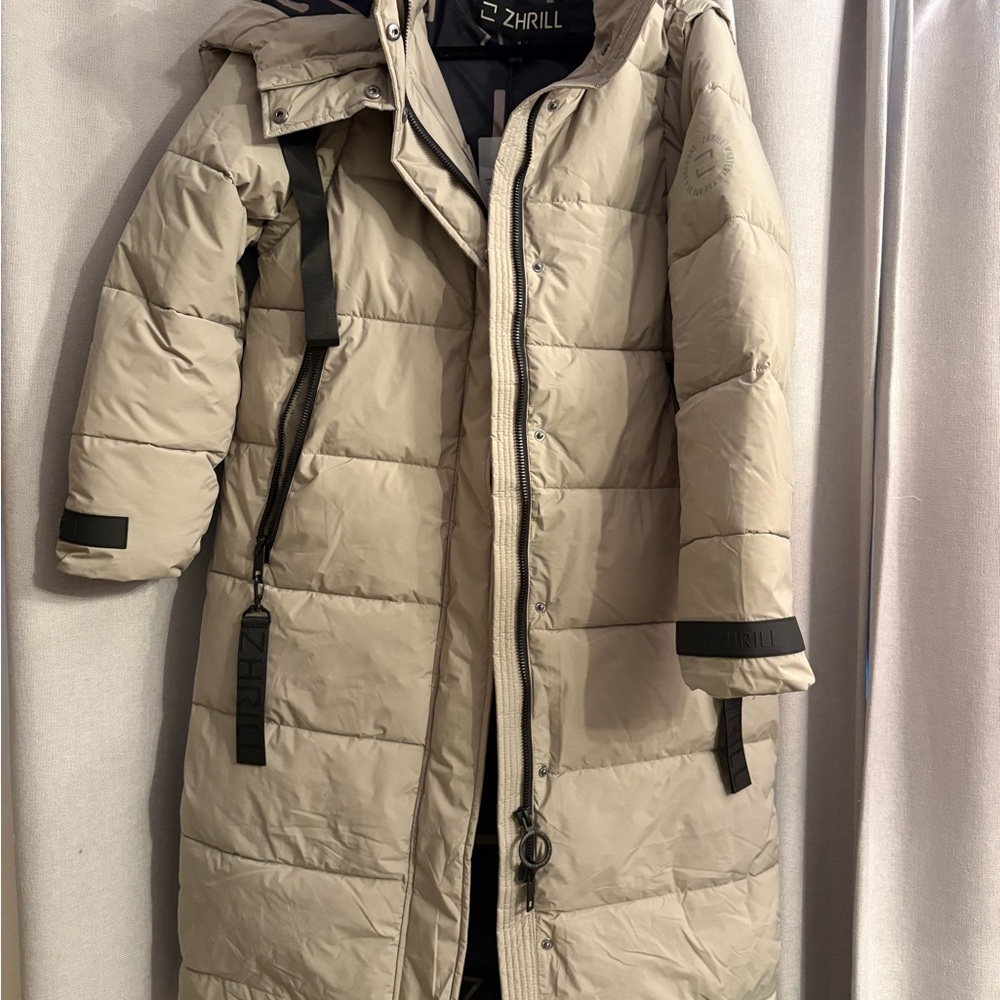 Super warm cozy new with tags Zhrill puffer and vest